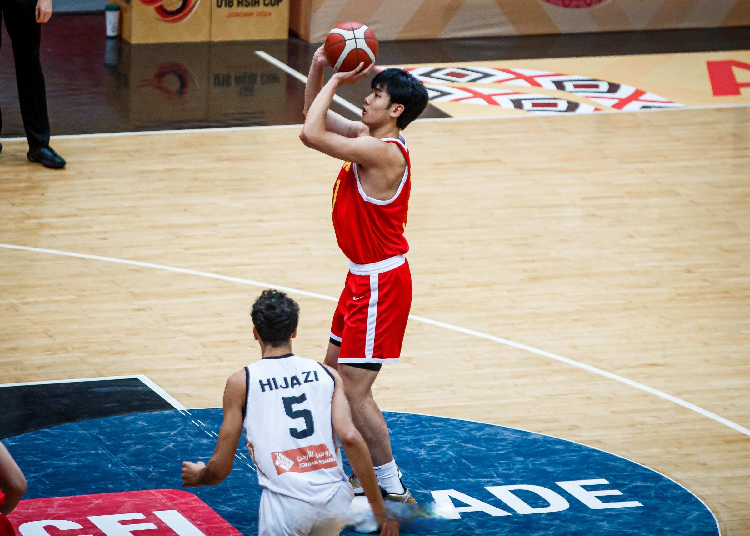 加时末段里尔回应争议：CBA季后赛节点到来，气氛紧张，心理建设被强调 -友博娱乐入口